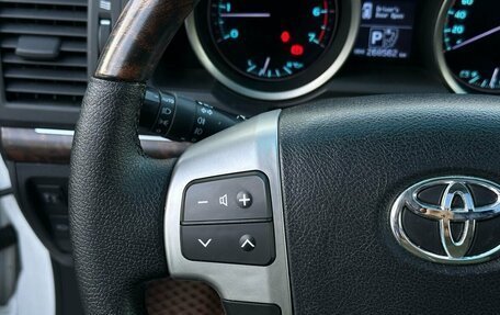 Toyota Land Cruiser 200, 2009 год, 2 799 000 рублей, 21 фотография