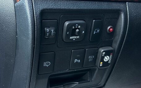 Toyota Land Cruiser 200, 2009 год, 2 799 000 рублей, 31 фотография