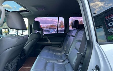 Toyota Land Cruiser 200, 2009 год, 2 799 000 рублей, 37 фотография