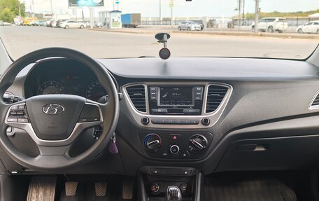 Hyundai Solaris II рестайлинг, 2022 год, 1 300 000 рублей, 6 фотография