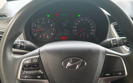 Hyundai Solaris II рестайлинг, 2022 год, 1 300 000 рублей, 7 фотография