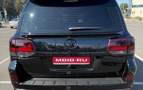 Toyota Land Cruiser 200, 2016 год, 5 500 000 рублей, 7 фотография