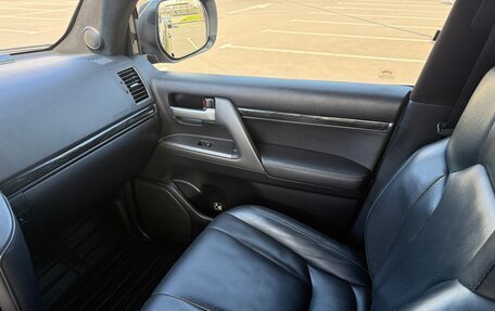 Toyota Land Cruiser 200, 2016 год, 5 500 000 рублей, 23 фотография