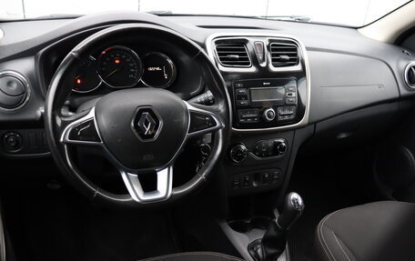 Renault Sandero II рестайлинг, 2019 год, 800 000 рублей, 8 фотография