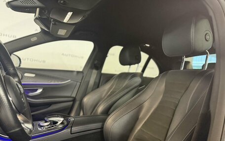 Mercedes-Benz E-Класс, 2018 год, 3 100 000 рублей, 14 фотография