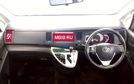 Toyota ISis I, 2016 год, 1 079 000 рублей, 15 фотография