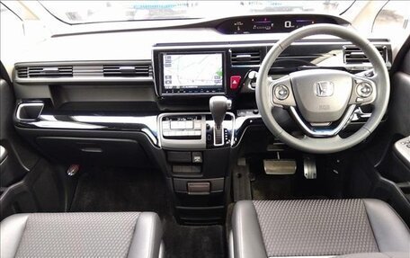 Honda Stepwgn IV, 2017 год, 1 450 000 рублей, 11 фотография