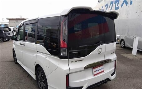 Honda Stepwgn IV, 2017 год, 1 450 000 рублей, 5 фотография