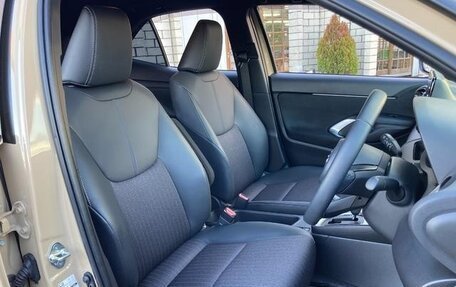 Toyota Yaris Cross, 2022 год, 1 590 000 рублей, 9 фотография