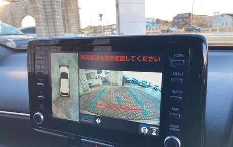 Toyota Yaris Cross, 2022 год, 1 590 000 рублей, 15 фотография
