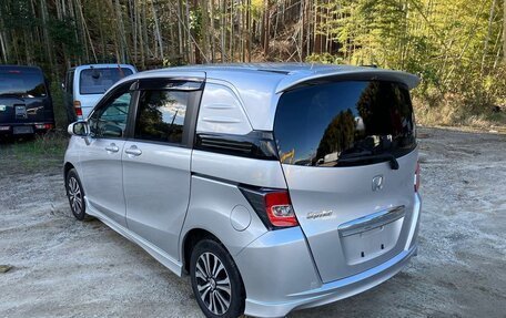 Honda Freed I, 2015 год, 806 000 рублей, 8 фотография