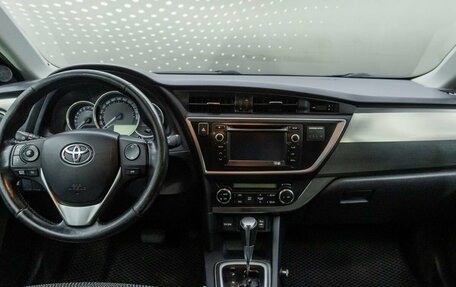 Toyota Auris II, 2013 год, 1 099 900 рублей, 11 фотография