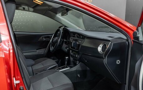 Toyota Auris II, 2013 год, 1 099 900 рублей, 12 фотография