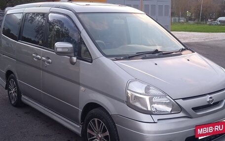 Nissan Serena II, 2005 год, 645 000 рублей, 2 фотография