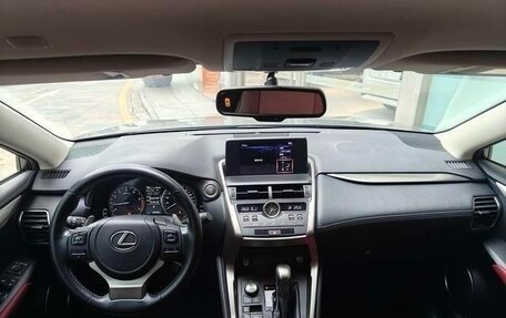 Lexus NX I, 2021 год, 2 750 000 рублей, 13 фотография