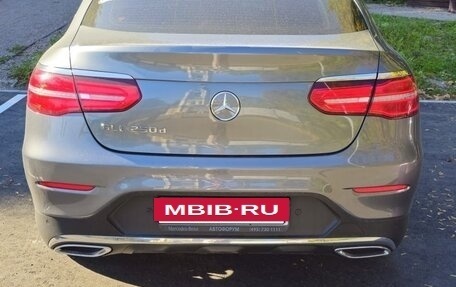Mercedes-Benz GLC Coupe, 2018 год, 3 600 000 рублей, 3 фотография