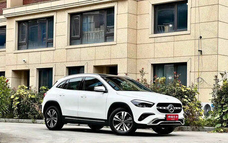 Mercedes-Benz GLA, 2024 год, 2 738 000 рублей, 3 фотография