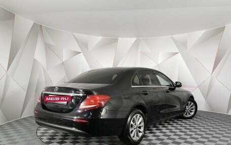 Mercedes-Benz E-Класс, 2019 год, 2 995 000 рублей, 2 фотография