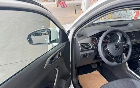 Volkswagen T-Cross I, 2021 год, 1 200 000 рублей, 7 фотография