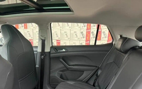 Volkswagen T-Cross I, 2021 год, 1 200 000 рублей, 11 фотография