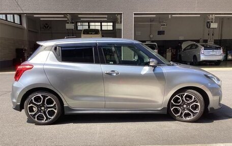 Suzuki Swift V, 2022 год, 1 150 000 рублей, 4 фотография