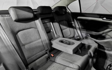 Volkswagen Passat B8 рестайлинг, 2017 год, 1 735 000 рублей, 17 фотография