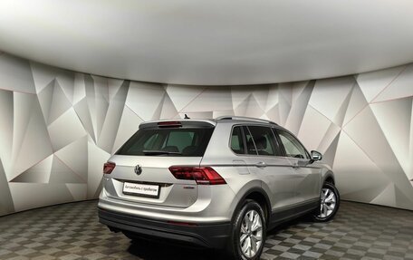 Volkswagen Tiguan II, 2018 год, 2 695 000 рублей, 2 фотография