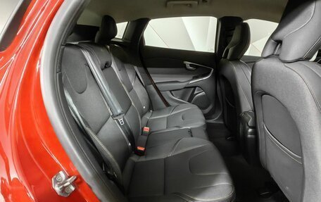 Volvo V40 Cross Country I, 2016 год, 1 795 000 рублей, 15 фотография