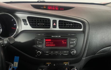KIA cee'd III, 2015 год, 1 072 000 рублей, 20 фотография