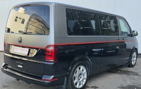 Volkswagen Multivan T6 рестайлинг, 2019 год, 4 900 000 рублей, 5 фотография