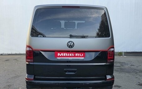 Volkswagen Multivan T6 рестайлинг, 2019 год, 4 900 000 рублей, 6 фотография