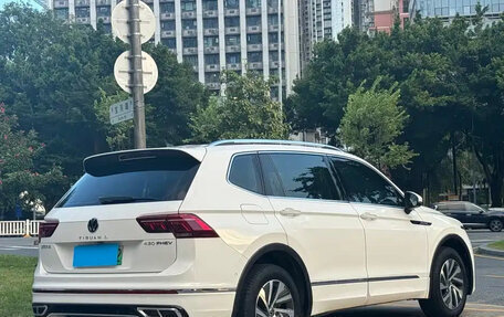 Volkswagen Tiguan II, 2022 год, 1 960 888 рублей, 7 фотография