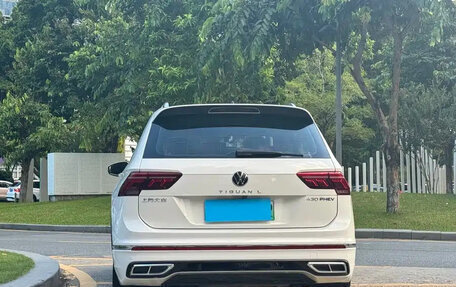 Volkswagen Tiguan II, 2022 год, 1 960 888 рублей, 6 фотография
