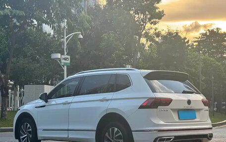 Volkswagen Tiguan II, 2022 год, 1 960 888 рублей, 5 фотография