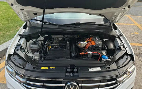 Volkswagen Tiguan II, 2022 год, 1 960 888 рублей, 18 фотография