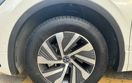 Volkswagen Tiguan II, 2022 год, 1 960 888 рублей, 17 фотография