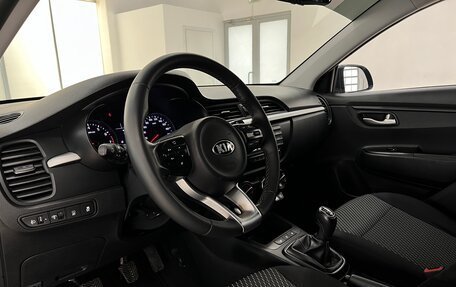 KIA Rio IV, 2019 год, 1 370 000 рублей, 9 фотография