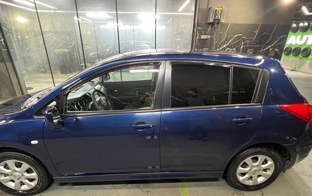 Nissan Tiida, 2010 год, 700 000 рублей, 2 фотография