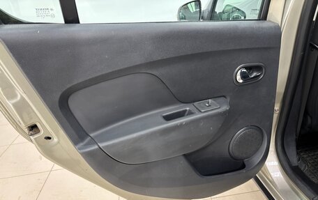 Renault Sandero II рестайлинг, 2016 год, 920 000 рублей, 14 фотография