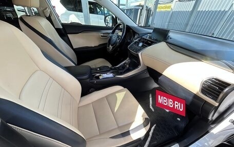 Lexus NX I, 2017 год, 2 750 000 рублей, 9 фотография