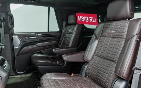 Cadillac Escalade V, 2021 год, 8 490 000 рублей, 26 фотография