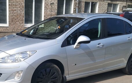 Peugeot 408 I рестайлинг, 2014 год, 670 000 рублей, 2 фотография