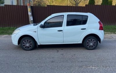 Renault Sandero I, 2014 год, 325 000 рублей, 1 фотография