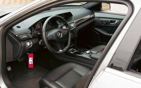 Mercedes-Benz E-Класс, 2011 год, 1 495 000 рублей, 13 фотография