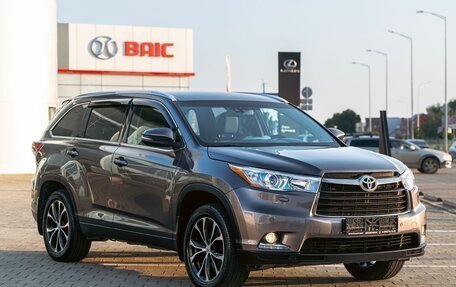 Toyota Highlander III, 2015 год, 2 295 000 рублей, 3 фотография
