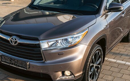 Toyota Highlander III, 2015 год, 2 295 000 рублей, 7 фотография