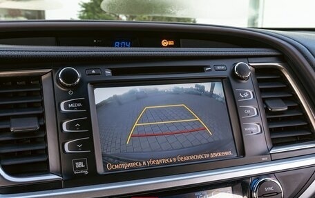 Toyota Highlander III, 2015 год, 2 295 000 рублей, 14 фотография