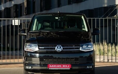 Volkswagen Multivan T6 рестайлинг, 2019 год, 4 450 000 рублей, 3 фотография
