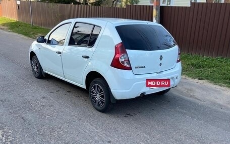Renault Sandero I, 2014 год, 325 000 рублей, 3 фотография