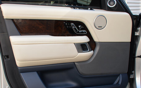 Land Rover Range Rover IV рестайлинг, 2019 год, 5 740 000 рублей, 22 фотография